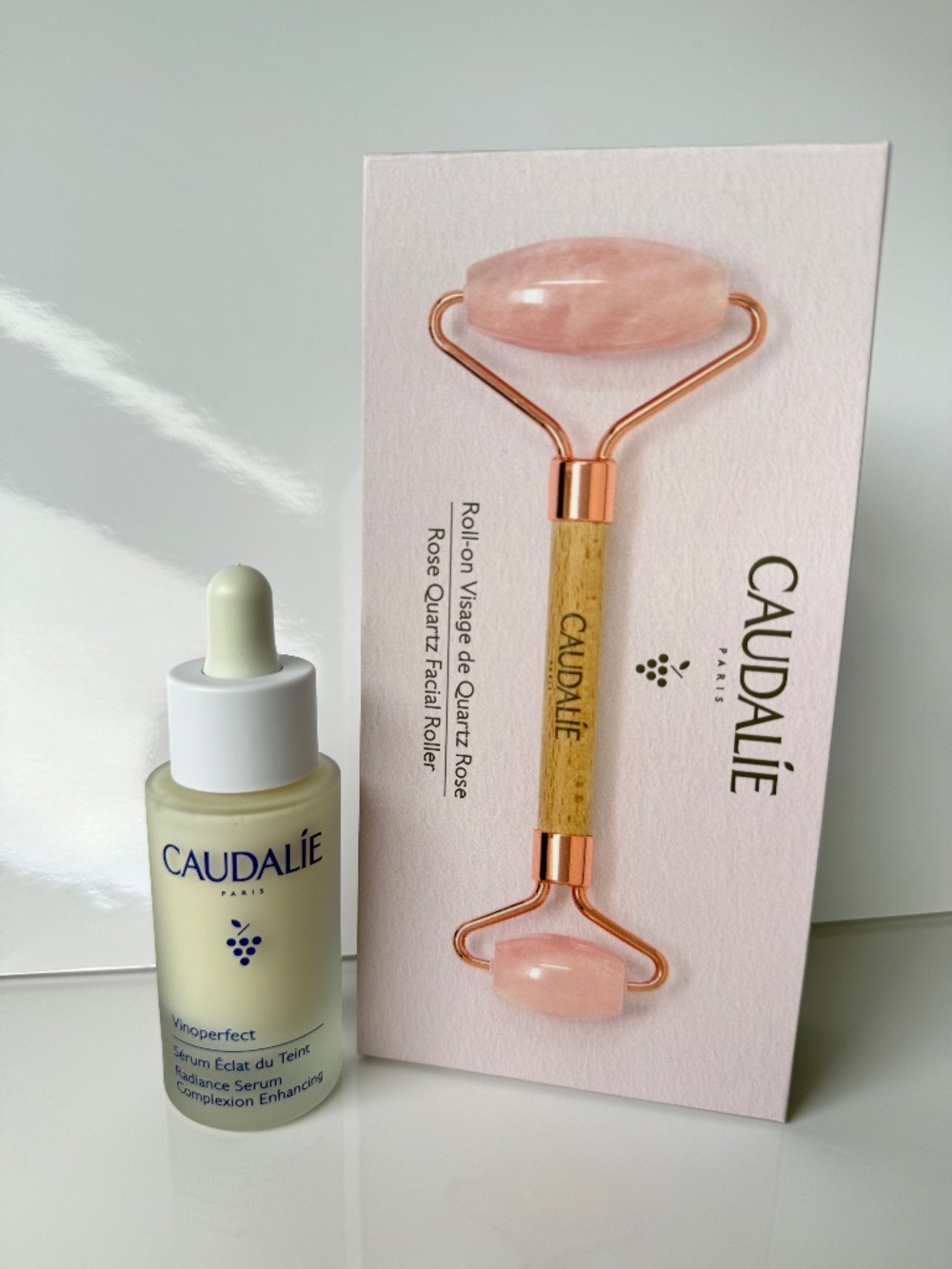 Caudalie Vinoperfect 30ml NEW + Rose Quartz Facial Roller Set